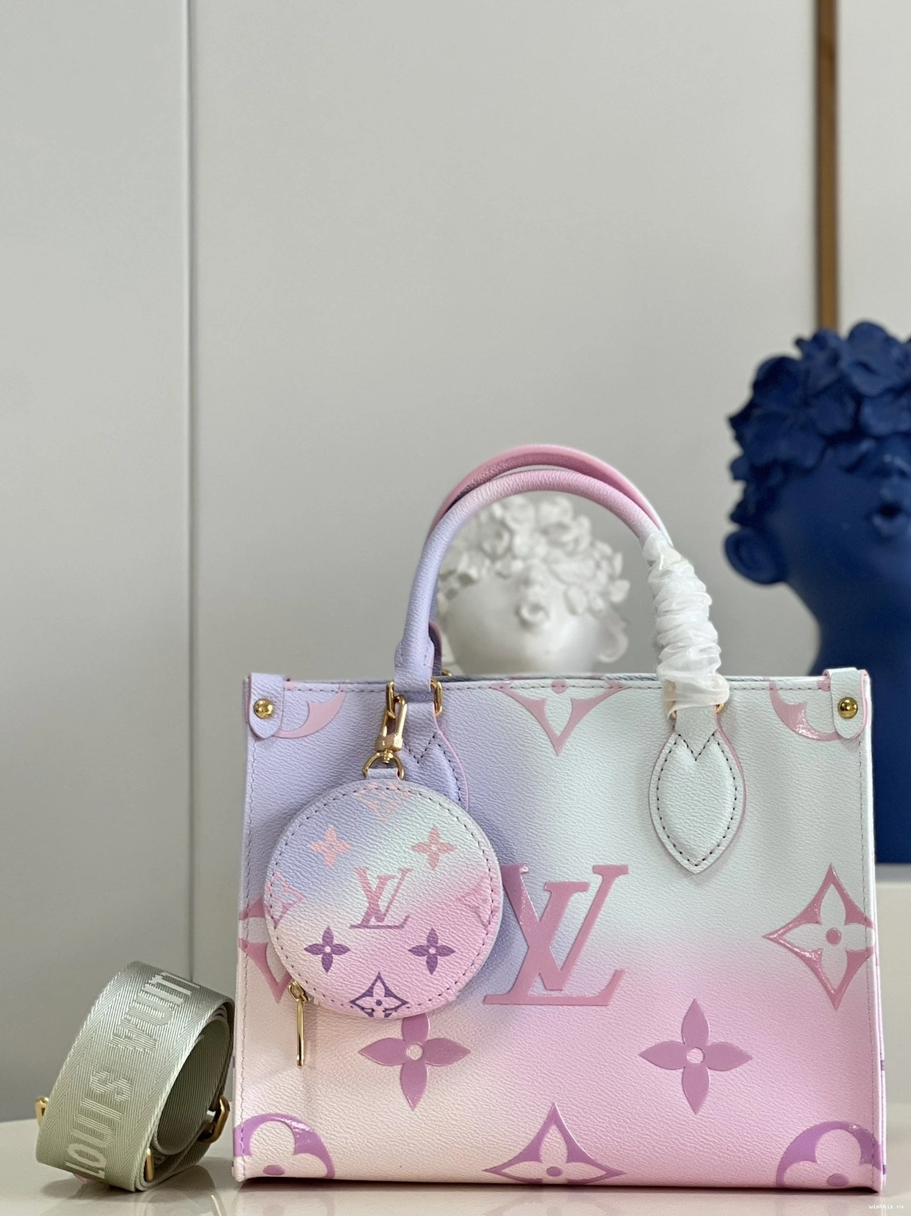 WIS LOUIS VUITTON PM ONTHEGO 0122